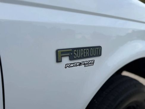 Used 1997 Ford F450 2WD Regular Cab Super Duty image 16
