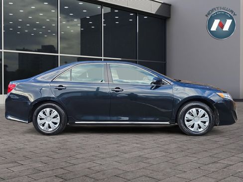 Used 2012 Toyota Camry LE image 6