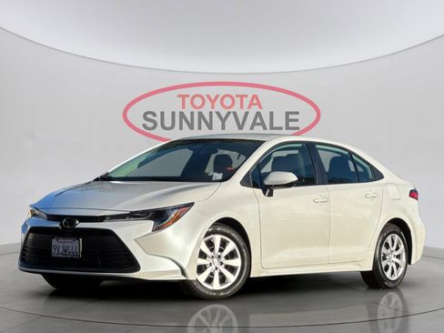 Certified 2025 Toyota Corolla LE image 2