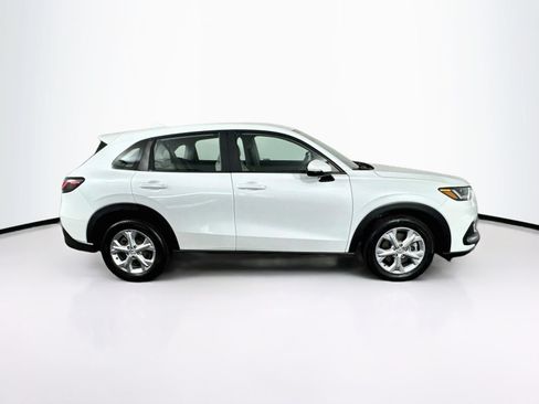 Used 2023 Honda HR-V LX image 8