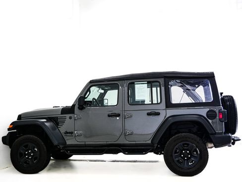 Used 2022 Jeep Wrangler Unlimited Sport AWD/4WD image 6