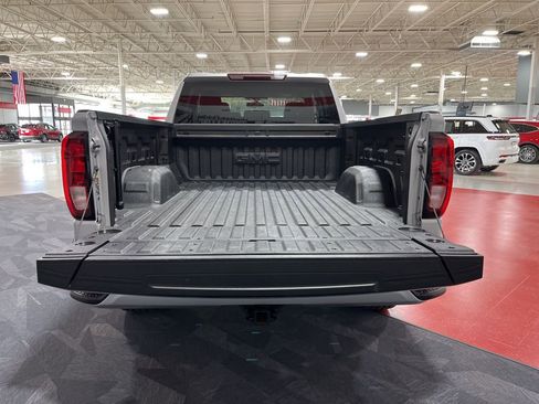 Certified 2022 GMC Sierra 1500 Elevation image 12
