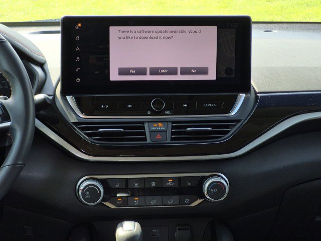 Used 2024 Nissan Altima 2.5 SR w/ SR Premium Package FWD image 27