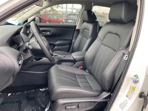 Used 2025 Honda HR-V EX-L image 10