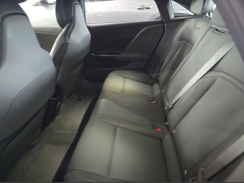 Used 2024 Lucid Air Pure RWD image 4