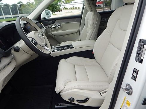 New 2026 Volvo XC90 B6 Ultra image 14