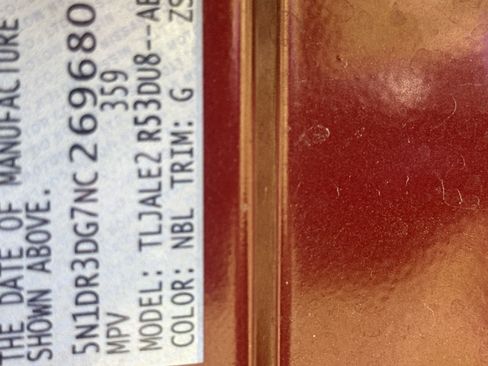 Used 2022 Nissan Pathfinder Platinum w/ Cargo Package image 33