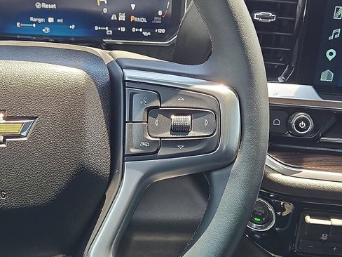 Used 2026 Chevrolet Silverado 1500 LT AWD/4WD image 19