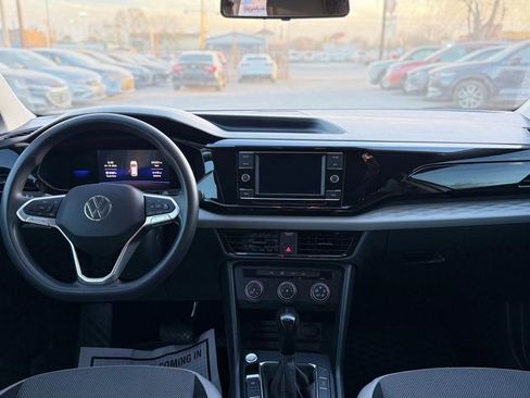 Used 2022 Volkswagen Taos S image 14