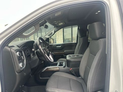 Used 2020 GMC Sierra 1500 Elevation w/ Elevation Value Package AWD/4WD image 2