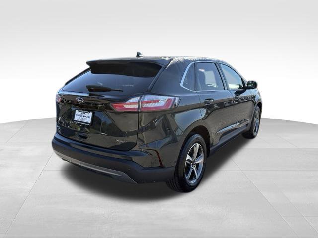 Used 2024 Ford Edge SEL w/ Convenience Package AWD/4WD image 2