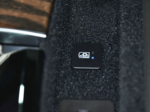 Used 2026 Cadillac Escalade ESV Platinum Sport AWD/4WD image 45