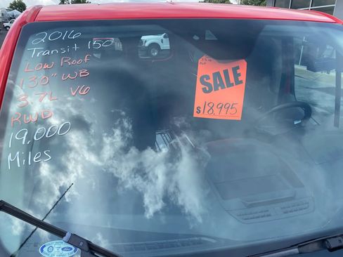 Used 2016 Ford Transit 150 130 Low Roof RWD image 3