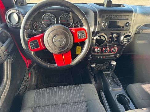 Used 2011 Jeep Wrangler Unlimited Sport image 10