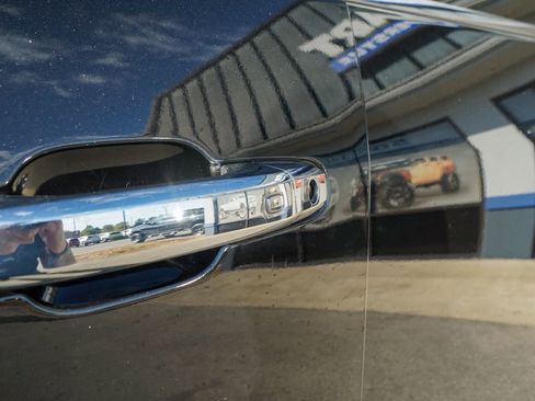 Used 2023 GMC Sierra 3500 Denali w/ Denali Ultimate Package image 10