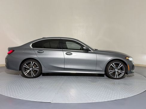Used 2024 BMW 330i Sedan w/ Convenience Package RWD image 8