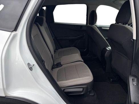 Used 2022 Ford Escape SE image 23