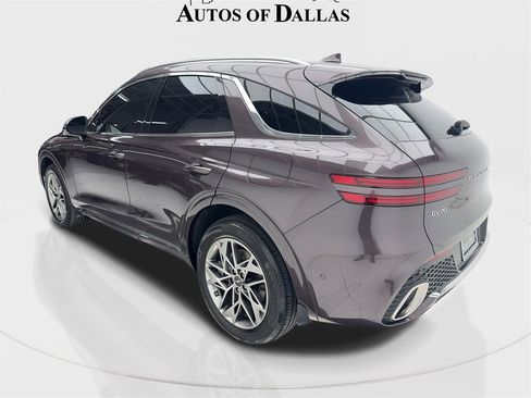 Used 2023 Genesis GV70 2.5T w/ Advanced Package image 10