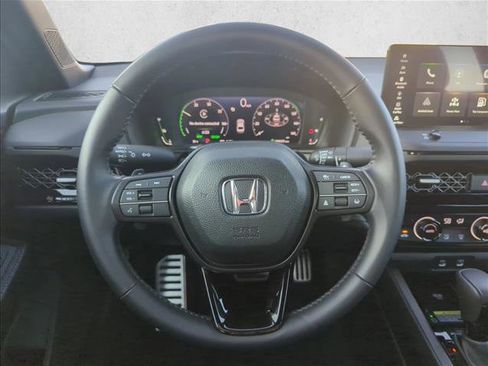 Used 2025 Honda Accord Sport image 11