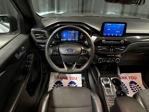 Used 2024 Ford Escape ST-Line AWD/4WD image 9