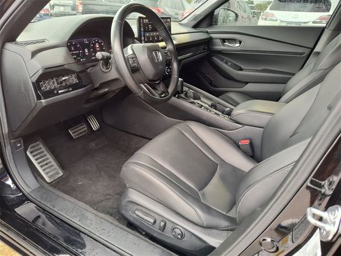 Used 2024 Honda Accord Sport image 2