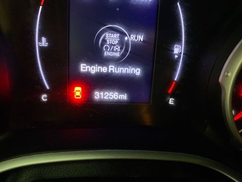 Used 2019 Jeep Compass Latitude AWD/4WD image 17
