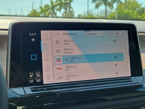 New 2026 Volkswagen Atlas SE image 18