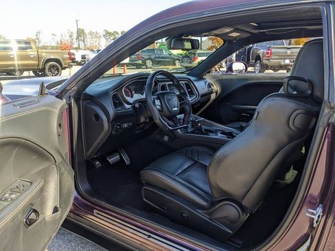 Used 2020 Dodge Challenger SRT Hellcat Redeye image 37