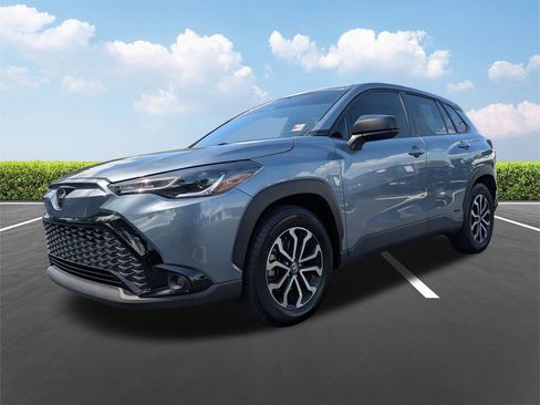 Used 2024 Toyota Corolla Cross AWD Hybrid image 9