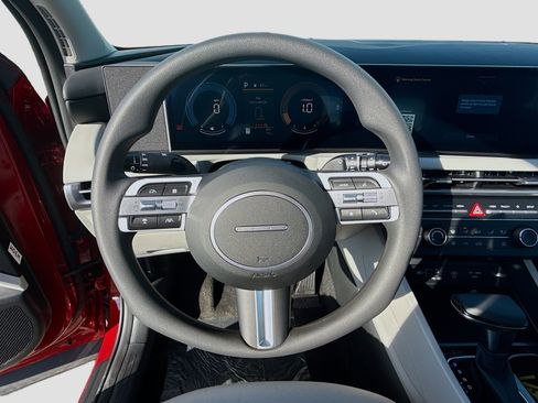 New 2026 Hyundai Tucson SE image 8