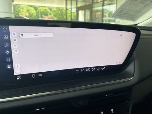 Certified 2024 Buick Envision Preferred AWD/4WD image 14