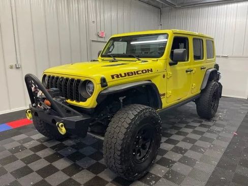 Used 2024 Jeep Wrangler Unlimited Rubicon AWD/4WD image 7