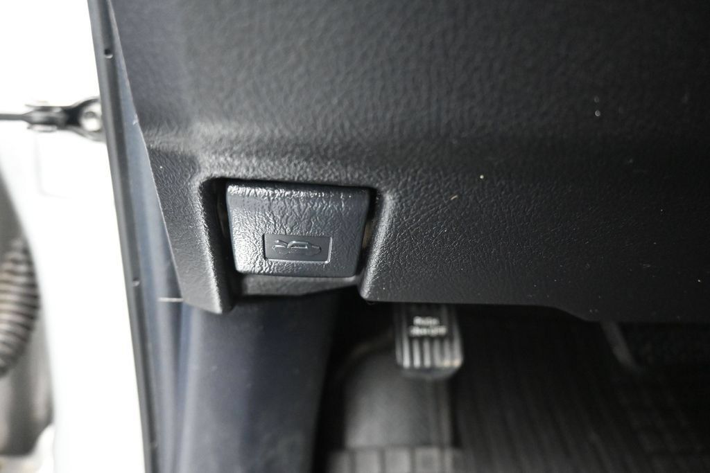 Used 2015 Toyota 4Runner Trail Premium AWD/4WD image 25