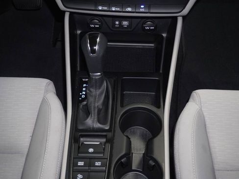 Used 2019 Hyundai Tucson SE image 18