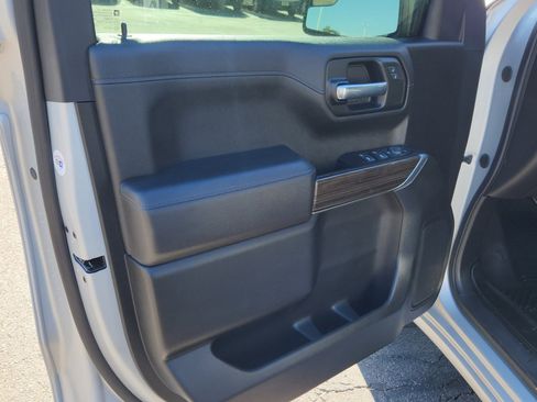 Used 2022 Chevrolet Silverado 1500 RST image 24