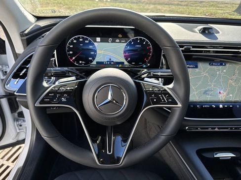 New 2024 Mercedes-Benz E 350 4MATIC Sedan image 19