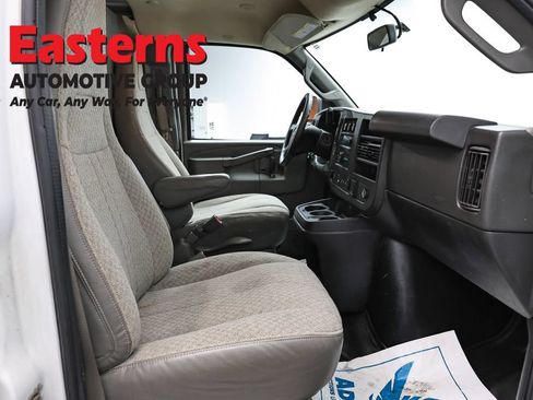 Used 2020 GMC Savana 3500 w/ Driver Convenience Package RWD image 23