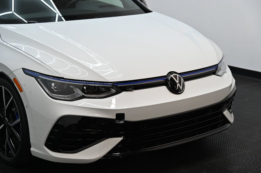 Used 2024 Volkswagen Golf R AWD/4WD image 8