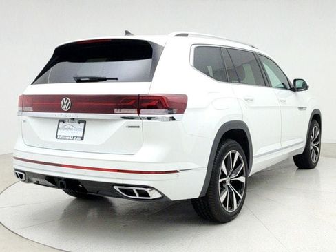 Used 2025 Volkswagen Atlas SEL Premium R-Line image 5