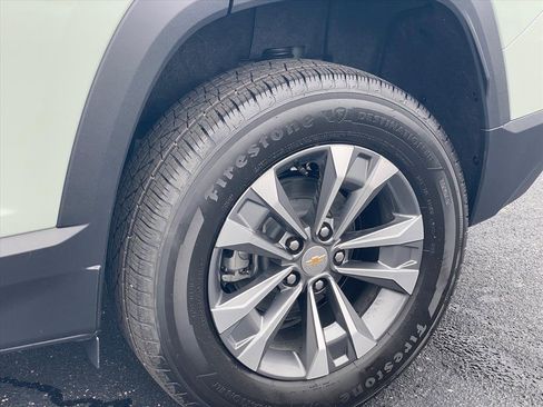 New 2026 Chevrolet Equinox LT w/ Convenience Package II image 25