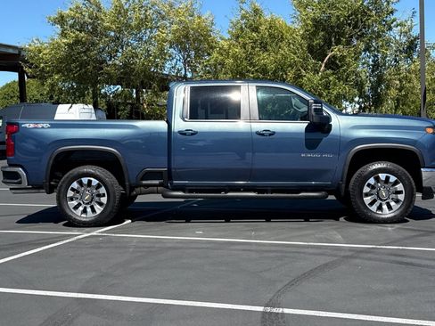 Used 2026 Chevrolet Silverado 2500 LT w/ All Star Edition AWD/4WD image 10