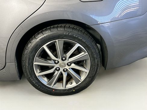 Used 2017 Lexus ES 300h w/ Luxury Package FWD image 11