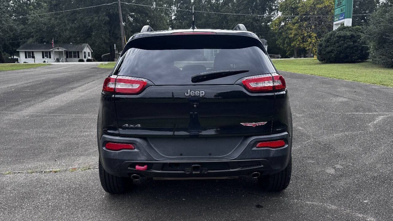Used 2014 Jeep Cherokee Trailhawk w/ Comfort/Convenience Group AWD/4WD image 7