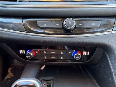 Used 2020 Buick Enclave Essence w/ Sound and Sites Package image 26