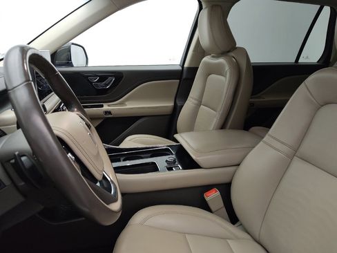 Used 2021 Lincoln Aviator AWD w/ Elements Package image 17