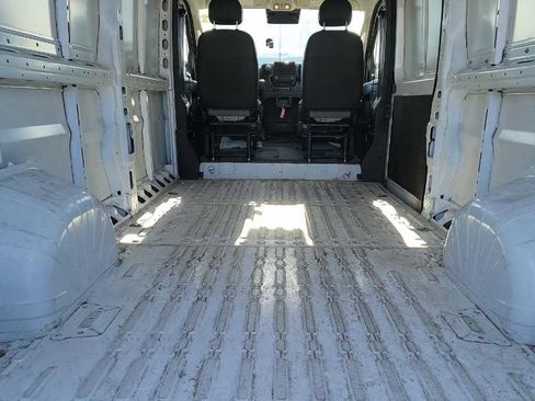 Used 2026 RAM ProMaster 2500 w/ Convenience Group FWD image 10
