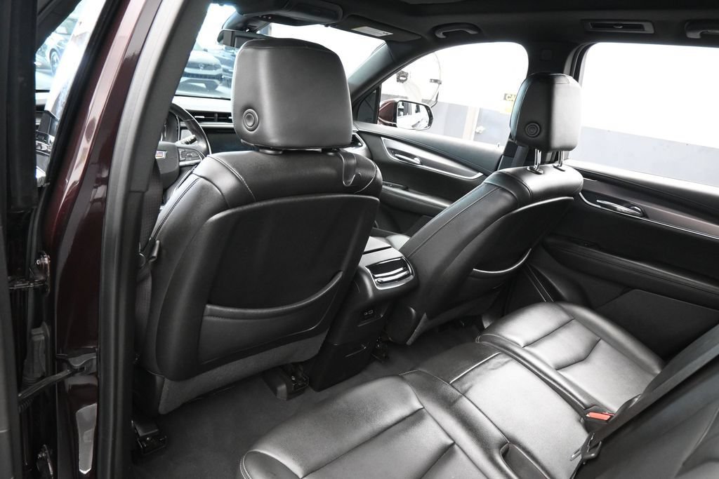 Used 2021 Cadillac XT6 Luxury FWD image 31