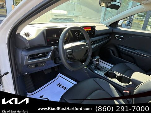 New 2026 Kia K4 EX FWD image 33
