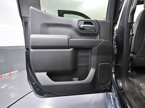 Used 2019 Chevrolet Silverado 1500 LT image 34