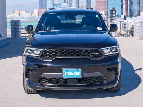 Used 2024 Dodge Durango GT RWD image 2